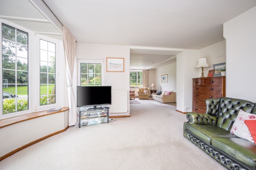 Drawing Room- click for photo gallery